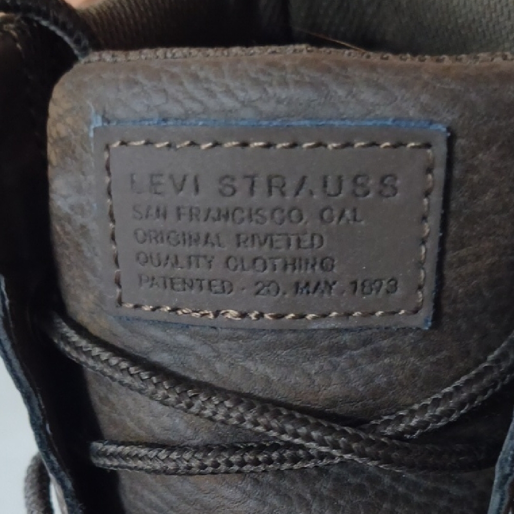 Levi's Dark Brown Leather Boots Size 9.5 View 2